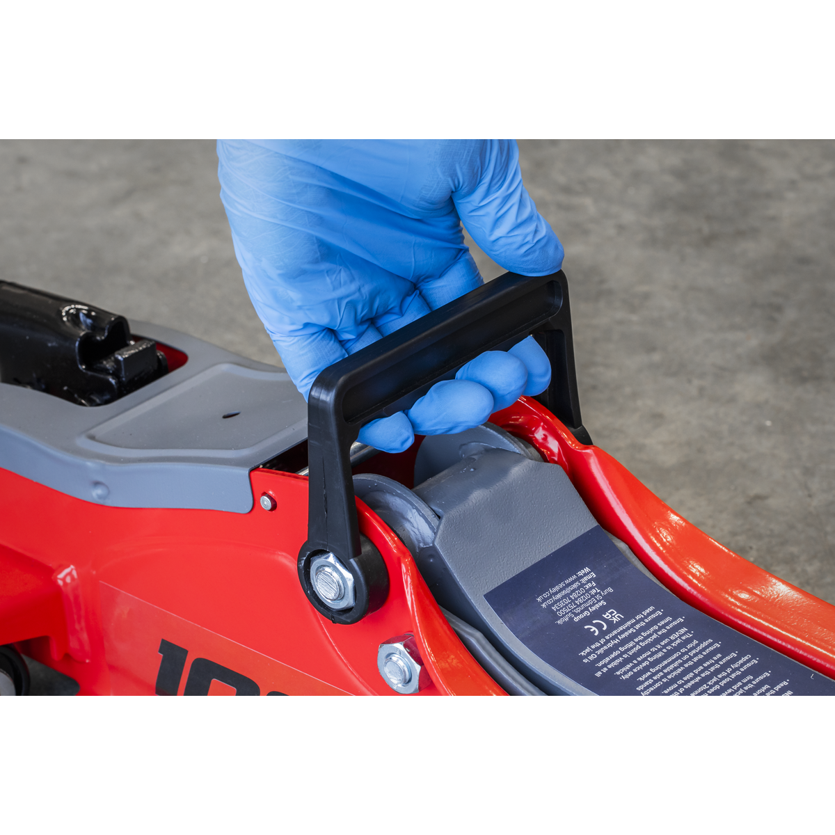 Low Profile Short Chassis Trolley Jack 2 Tonne