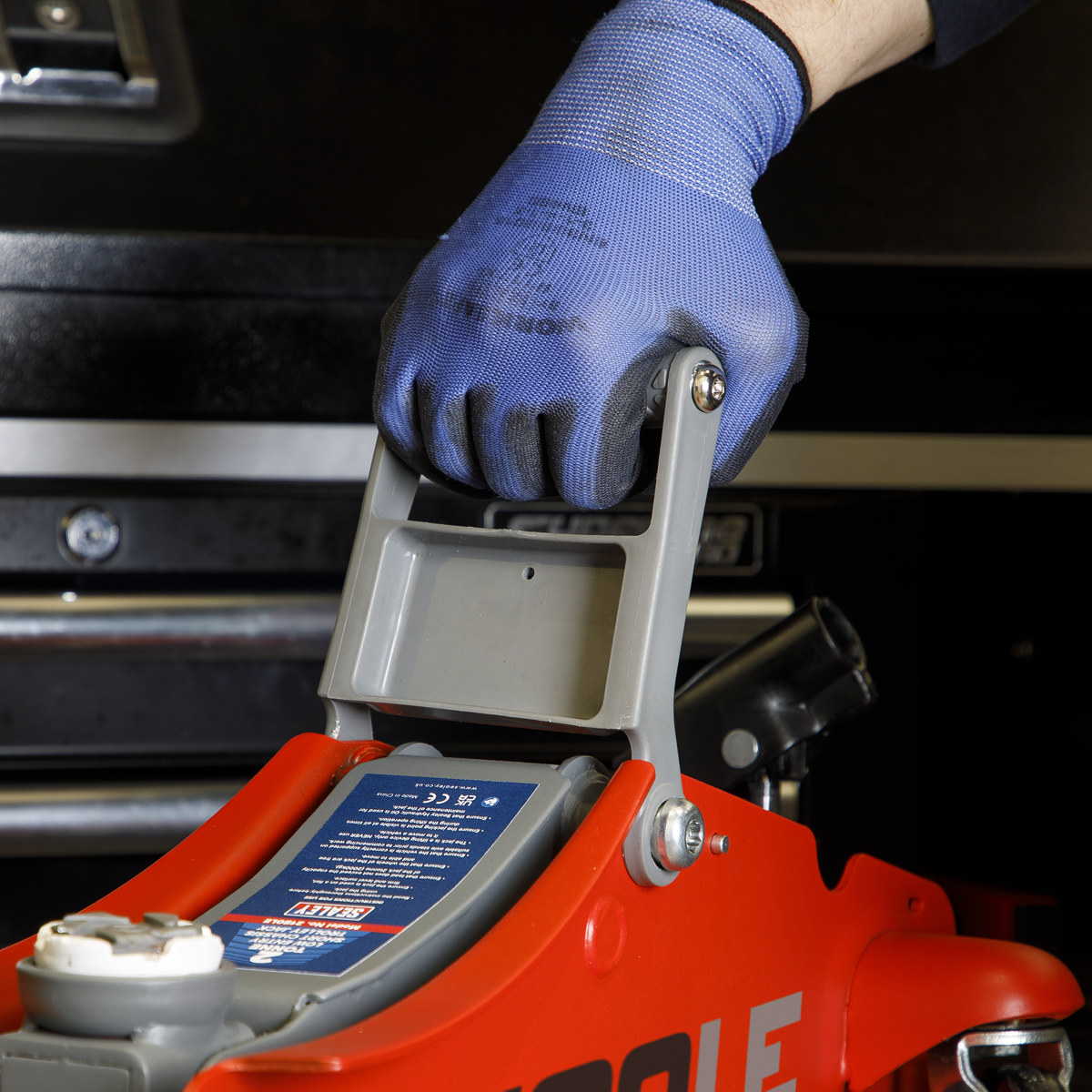 180° Handle Low Profile Short Chassis Trolley Jack 2 Tonne - Red