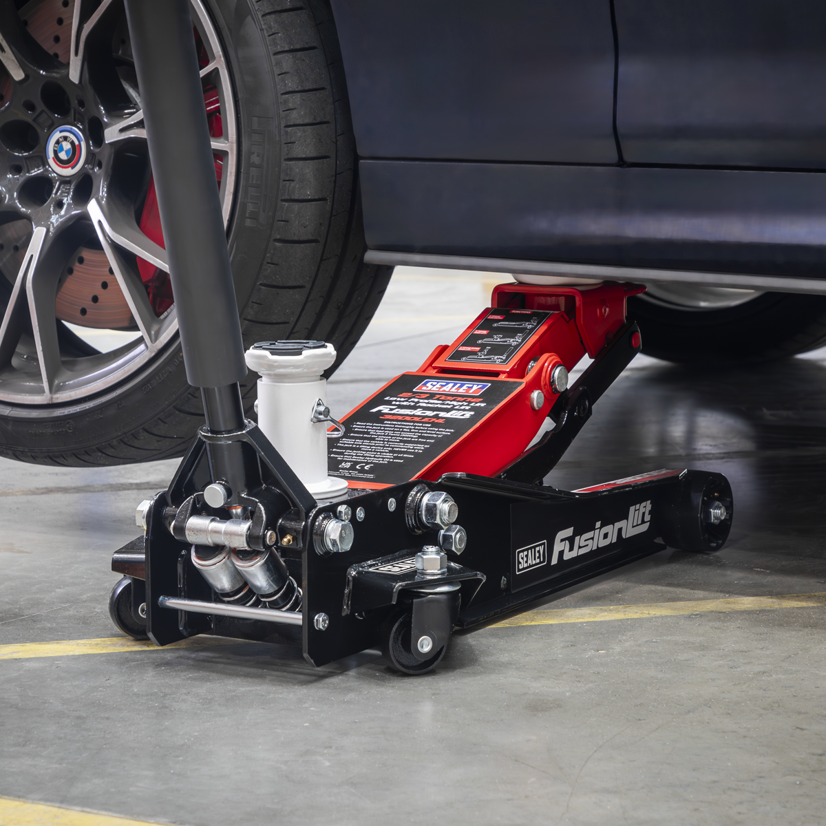 Low Profile High Lift Trolley Jack with Rocket Lift 2/3 Tonne