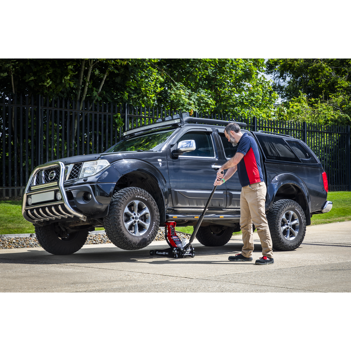 Low Profile High Lift Trolley Jack with Rocket Lift 2/3 Tonne