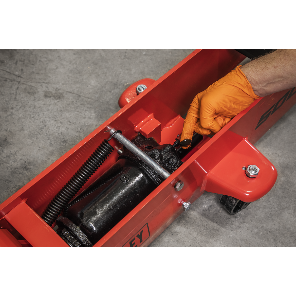 Premier Long Reach Trolley Jack 5 Tonne