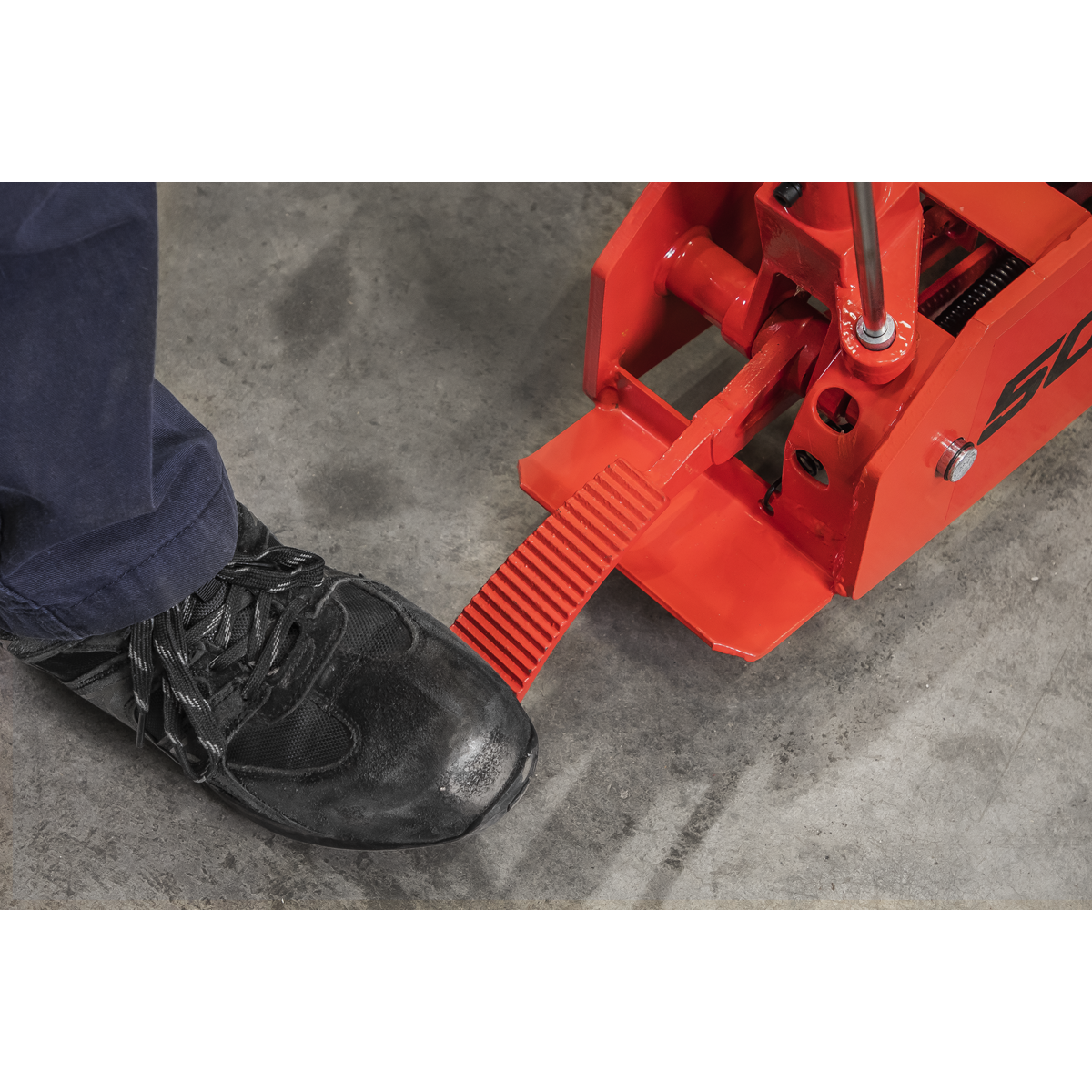 Premier Long Reach Trolley Jack 5 Tonne