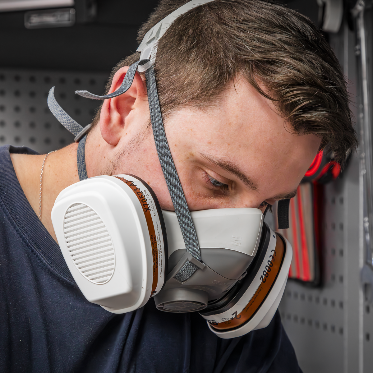 Reusable Half Mask without Filters