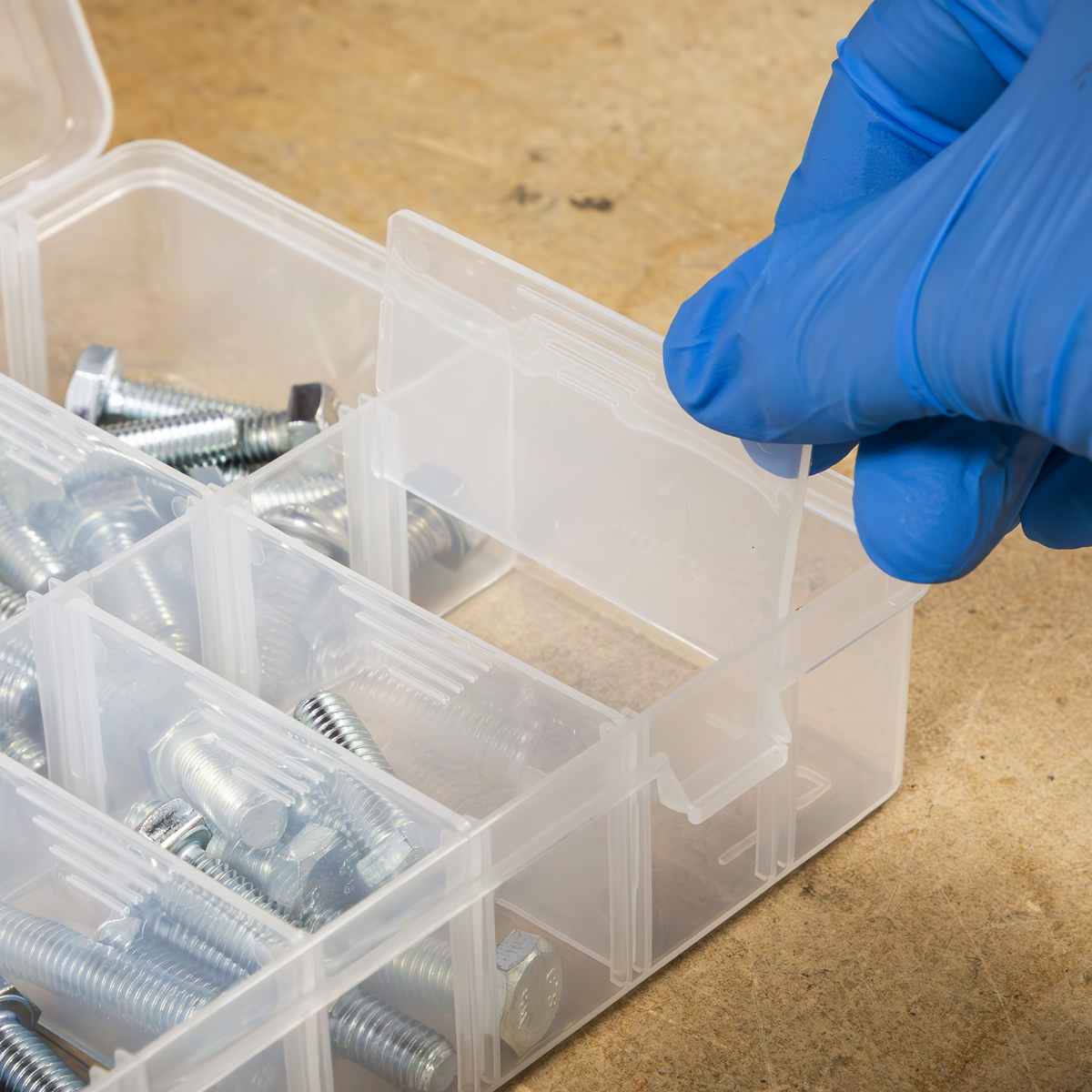 Assortment Box with 8 Removable Dividers
