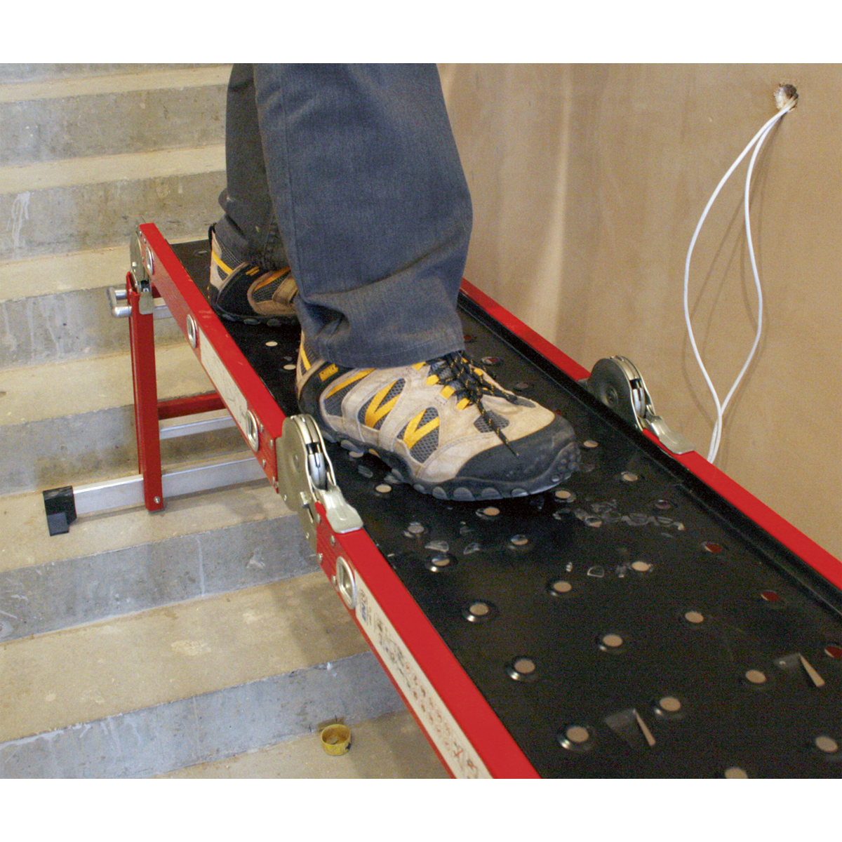 Aluminium Multipurpose Adjustable-Height Ladder - BS EN 131