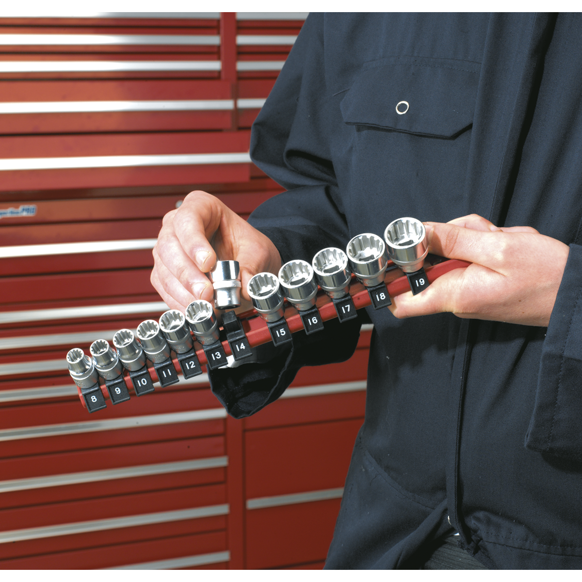 Premier Socket Retaining Rail with 12 Clips 1/4"Sq Drive