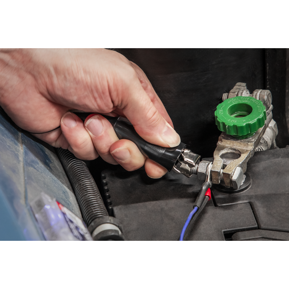 Integrated Test Light/Voltmeter 3-60V
