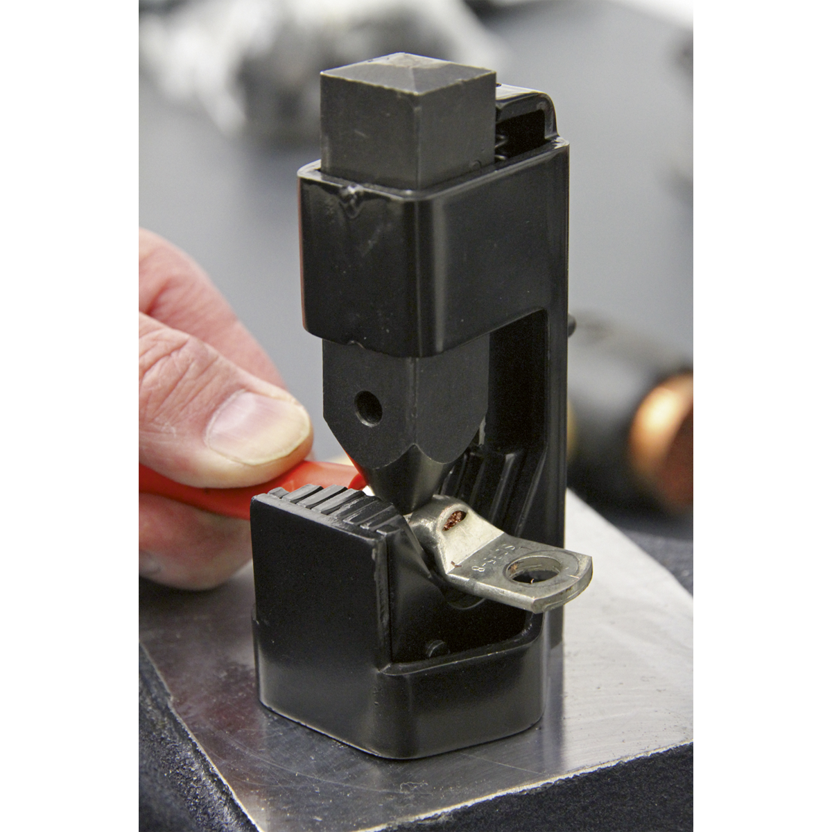 Battery Terminal Crimping Tool
