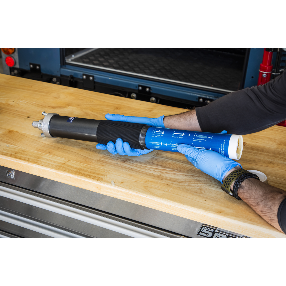 Heavy-Duty 3-Way Fill Dual Piston Grease Gun