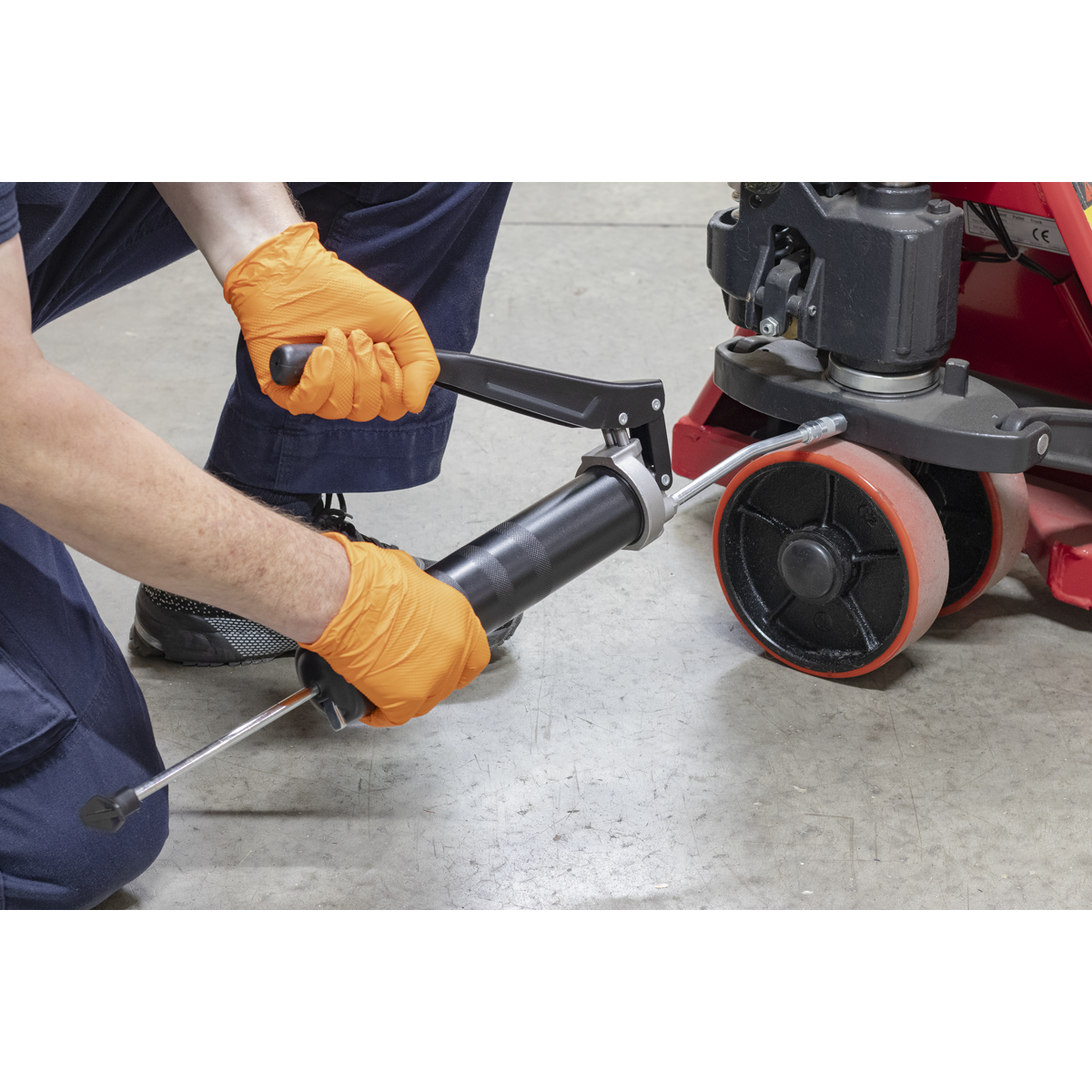Heavy-Duty 3-Way Fill Dual Piston Grease Gun