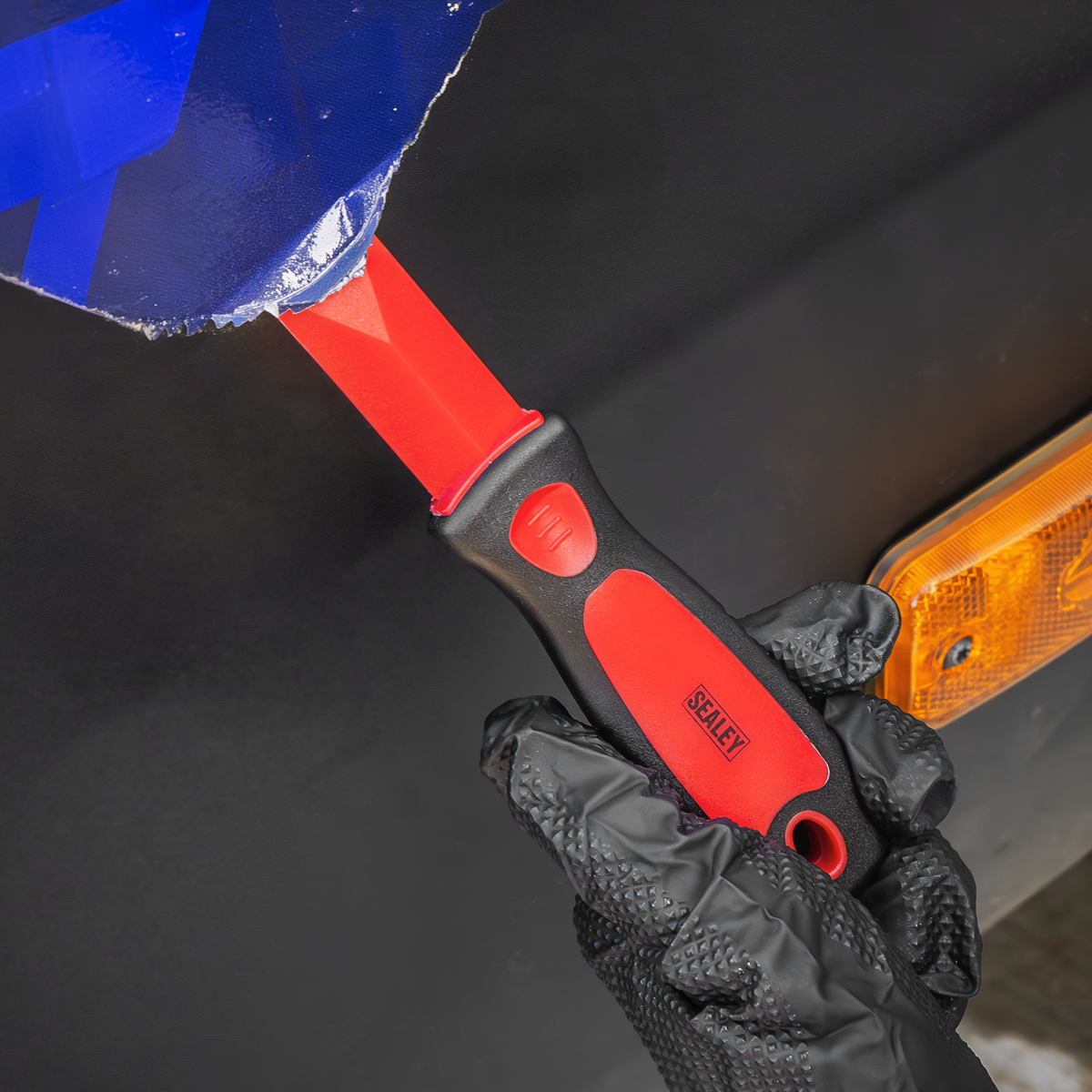 Non-Marring Scraper