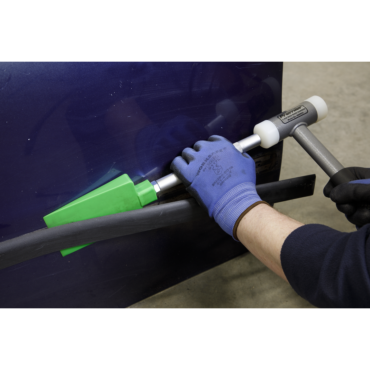 Moulding/Trim Removal Tool