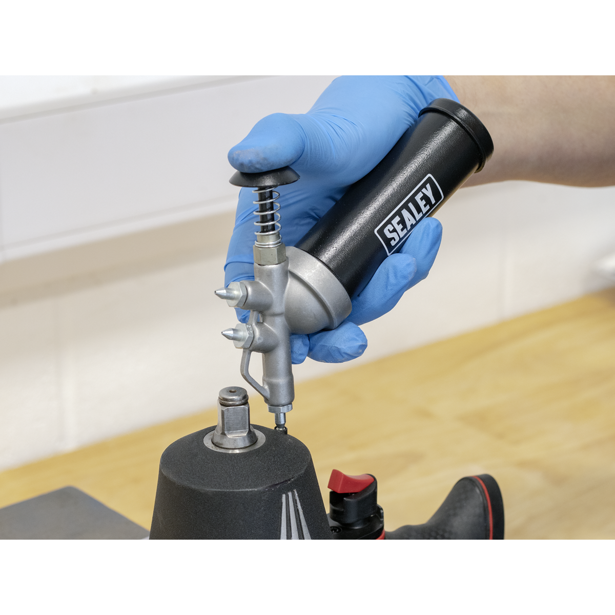 Push Type Mini Grease Gun