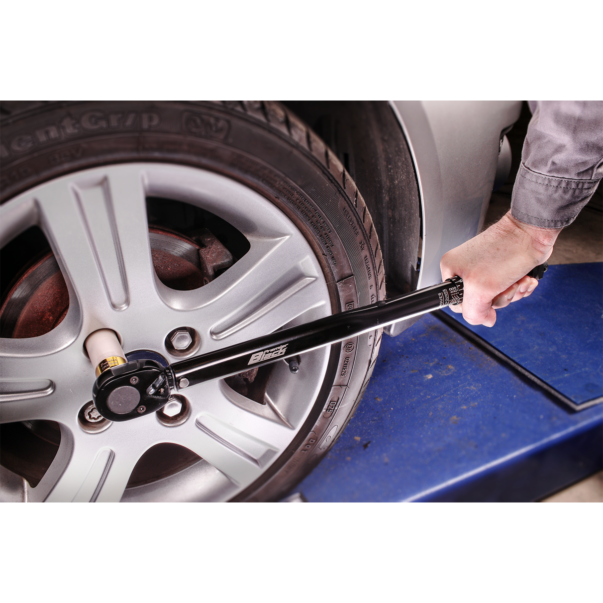 Premier Black Calibrated Micrometer Torque Wrench 1/2"Sq Drive