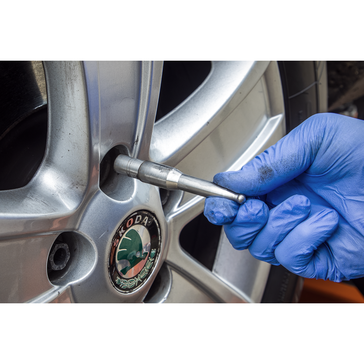 Premier WheelEazy™ Wheel Fitting & Alignment Tool