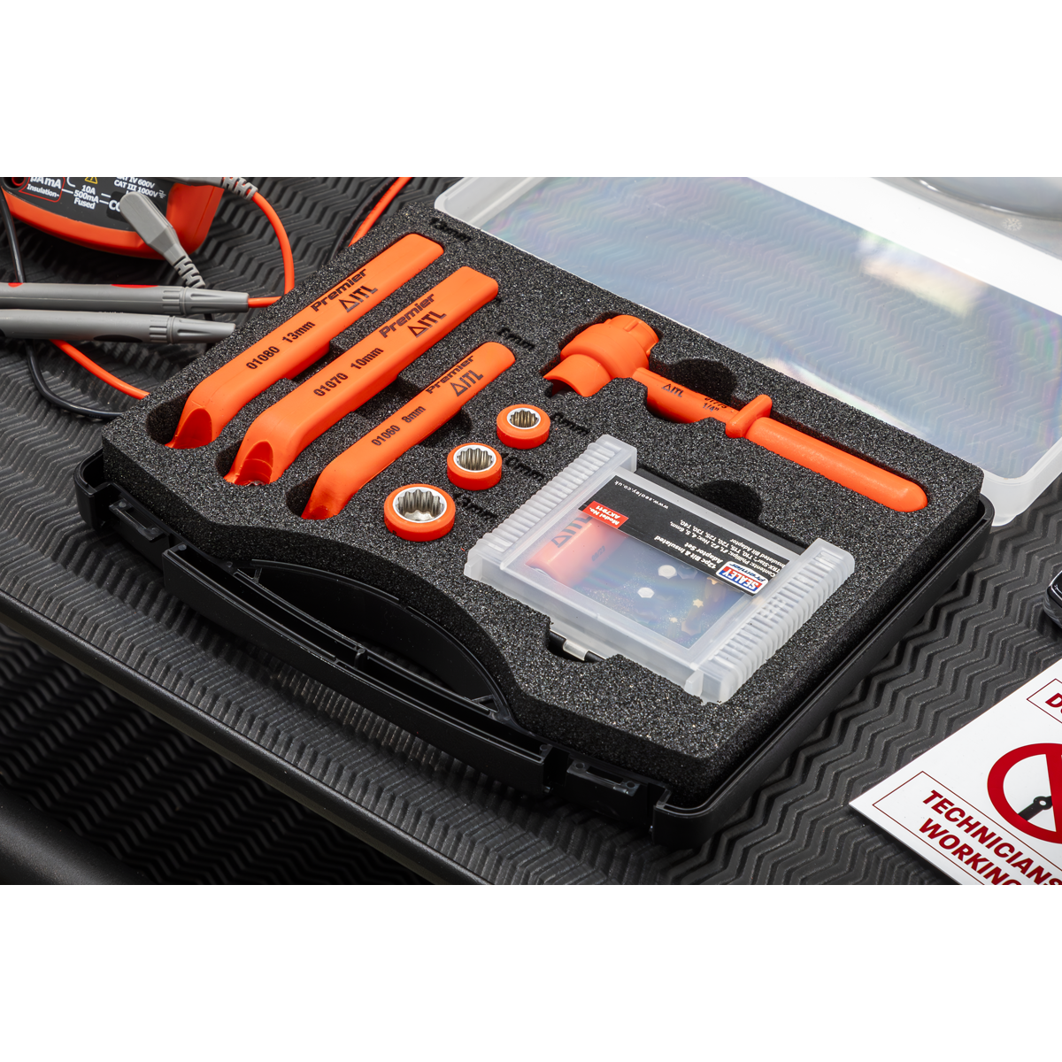 Premier Hybrid & Electric Vehicle Battery Tool Kit 19pc