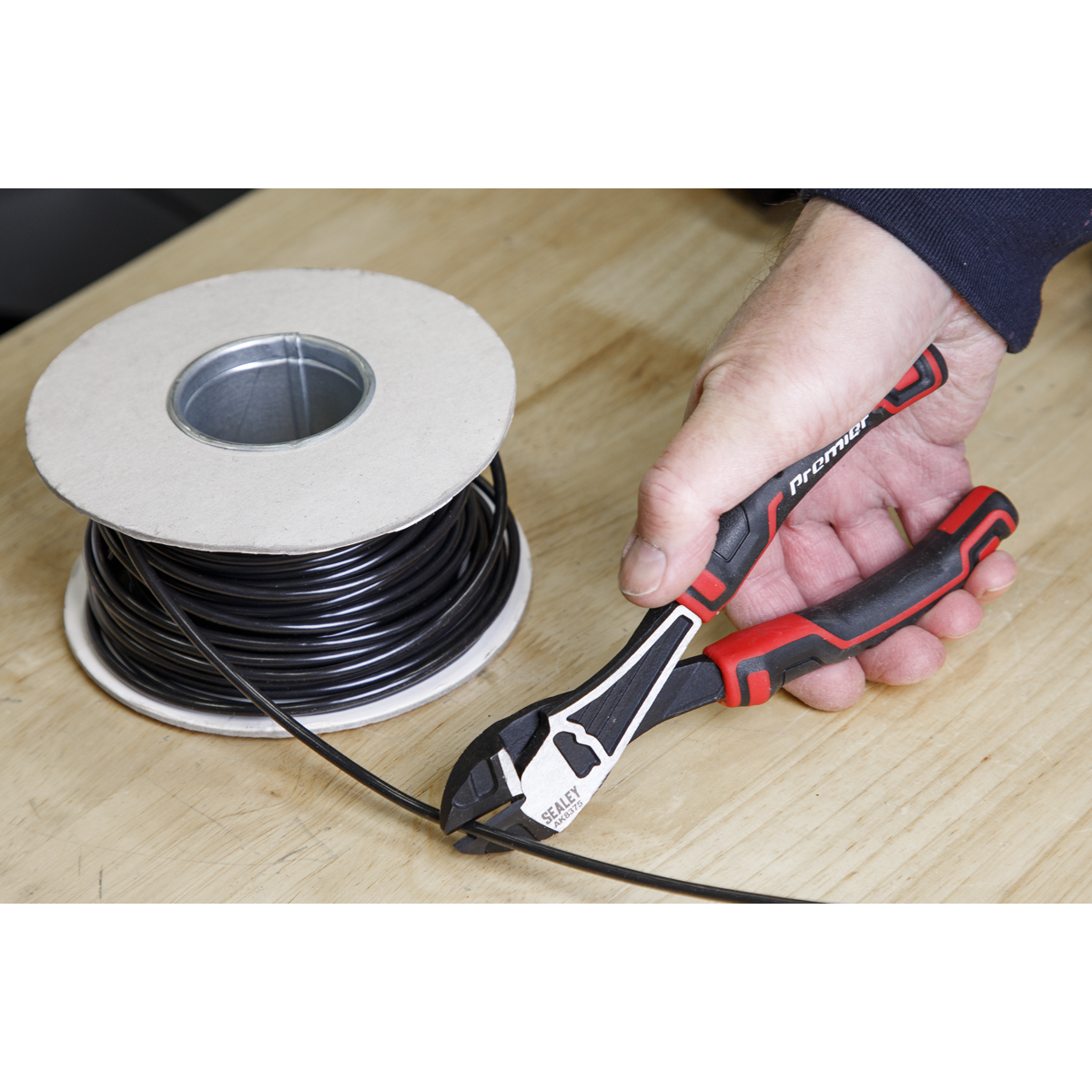 Premier Heavy-Duty High Leverage Side Cutters 190mm