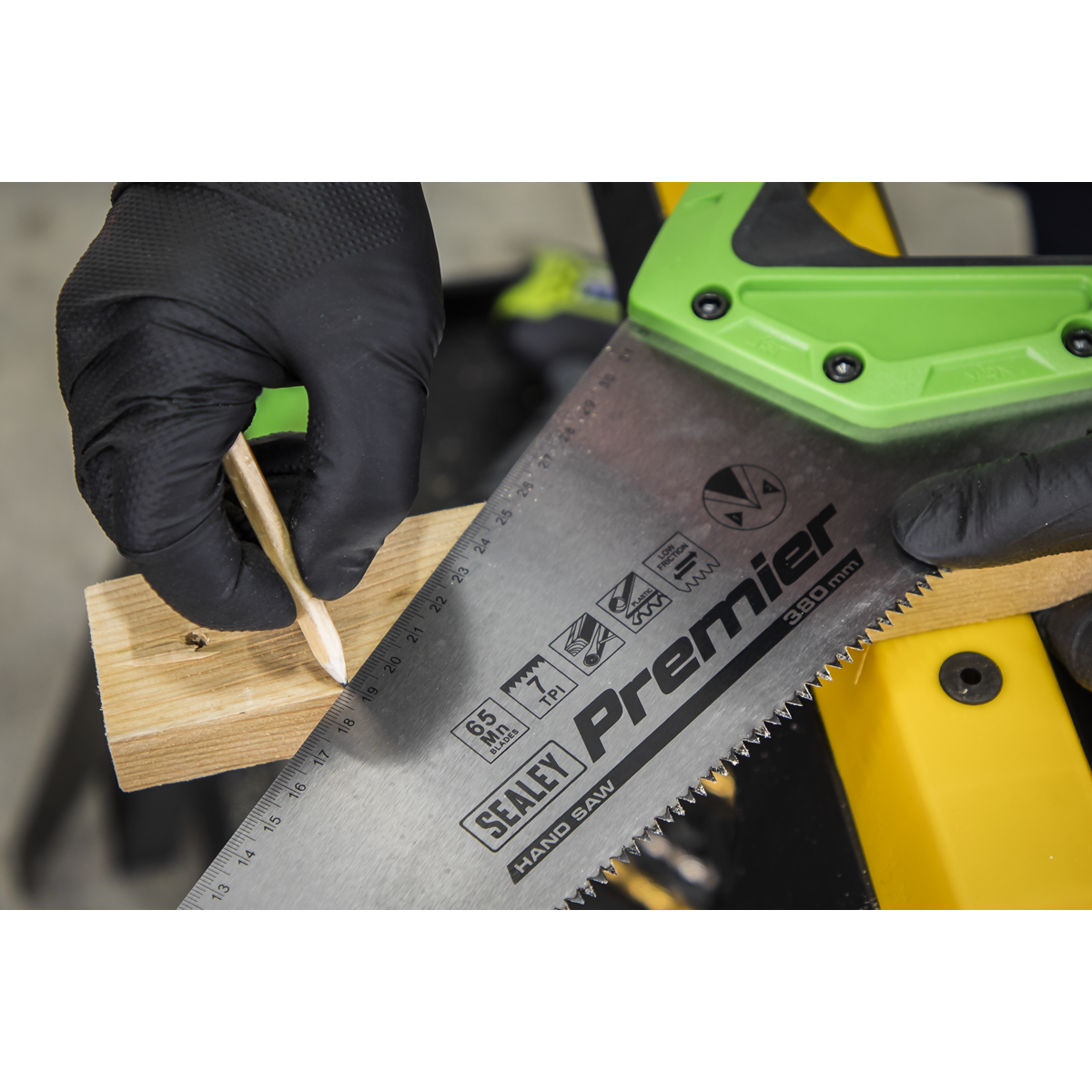 Premier Handsaw 7tpi