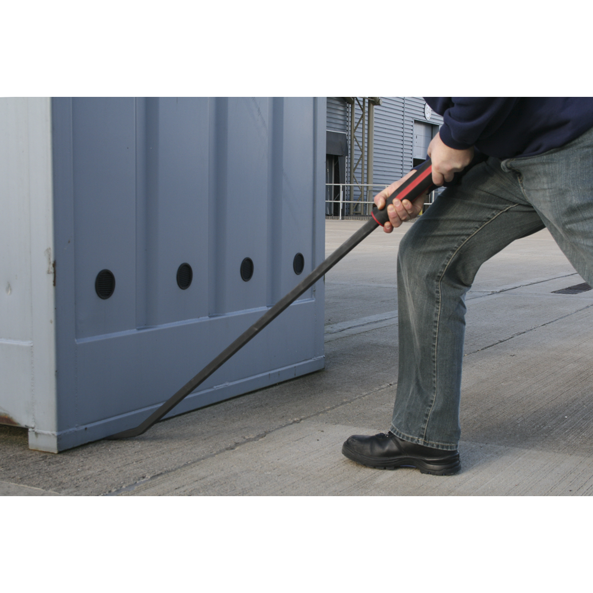 Premier Heavy-Duty 45° Pry Bar with Hammer Cap 1220mm