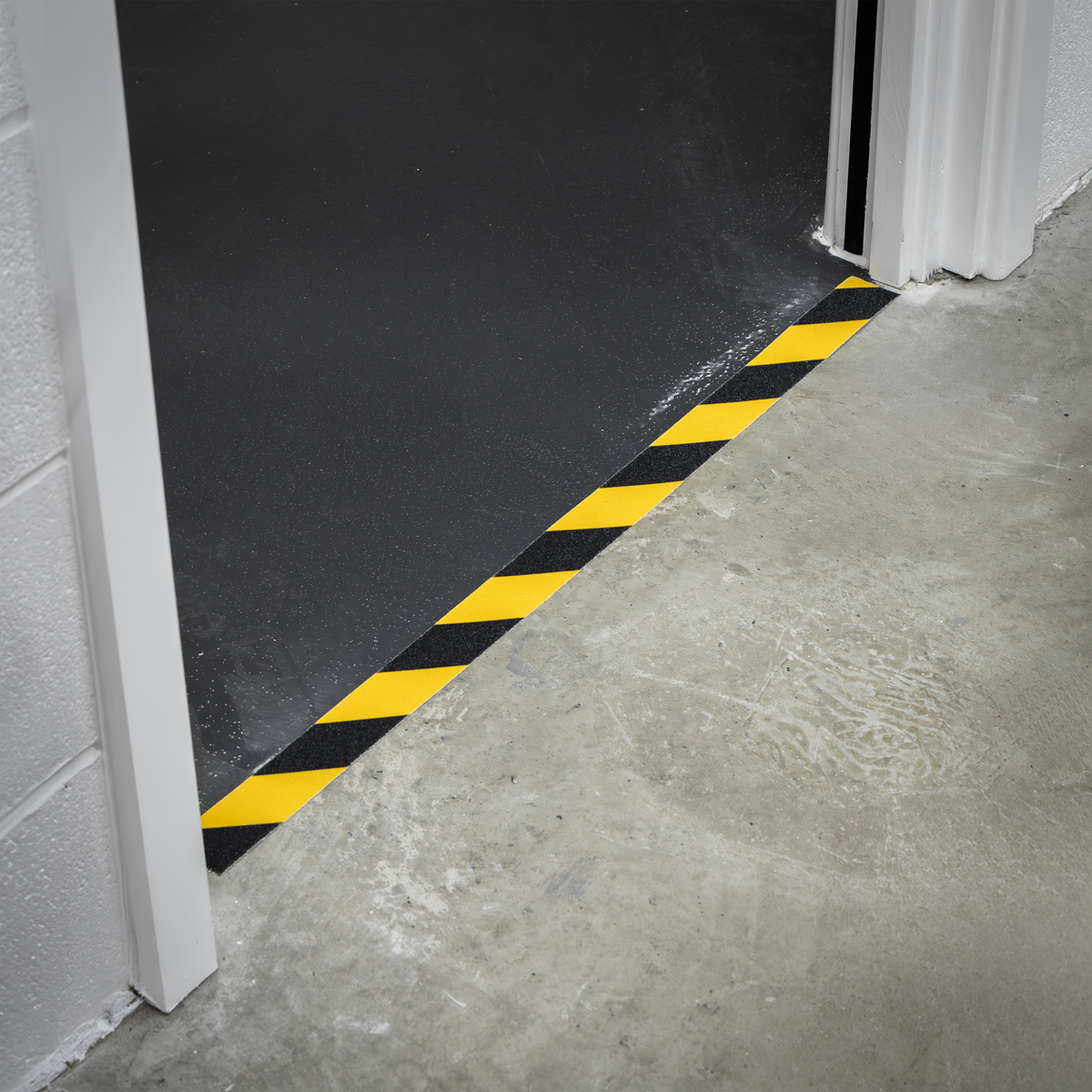 Self-Adhesive Anti-Slip Tape 50mm x 18m - Black & Yellow