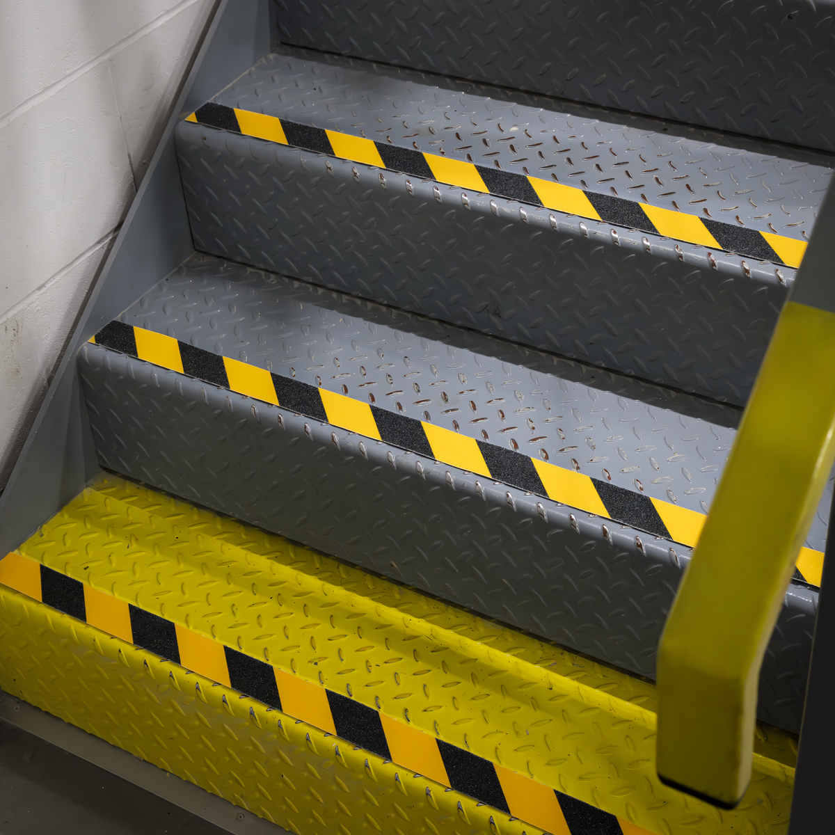 Self-Adhesive Anti-Slip Tape 50mm x 18m - Black & Yellow