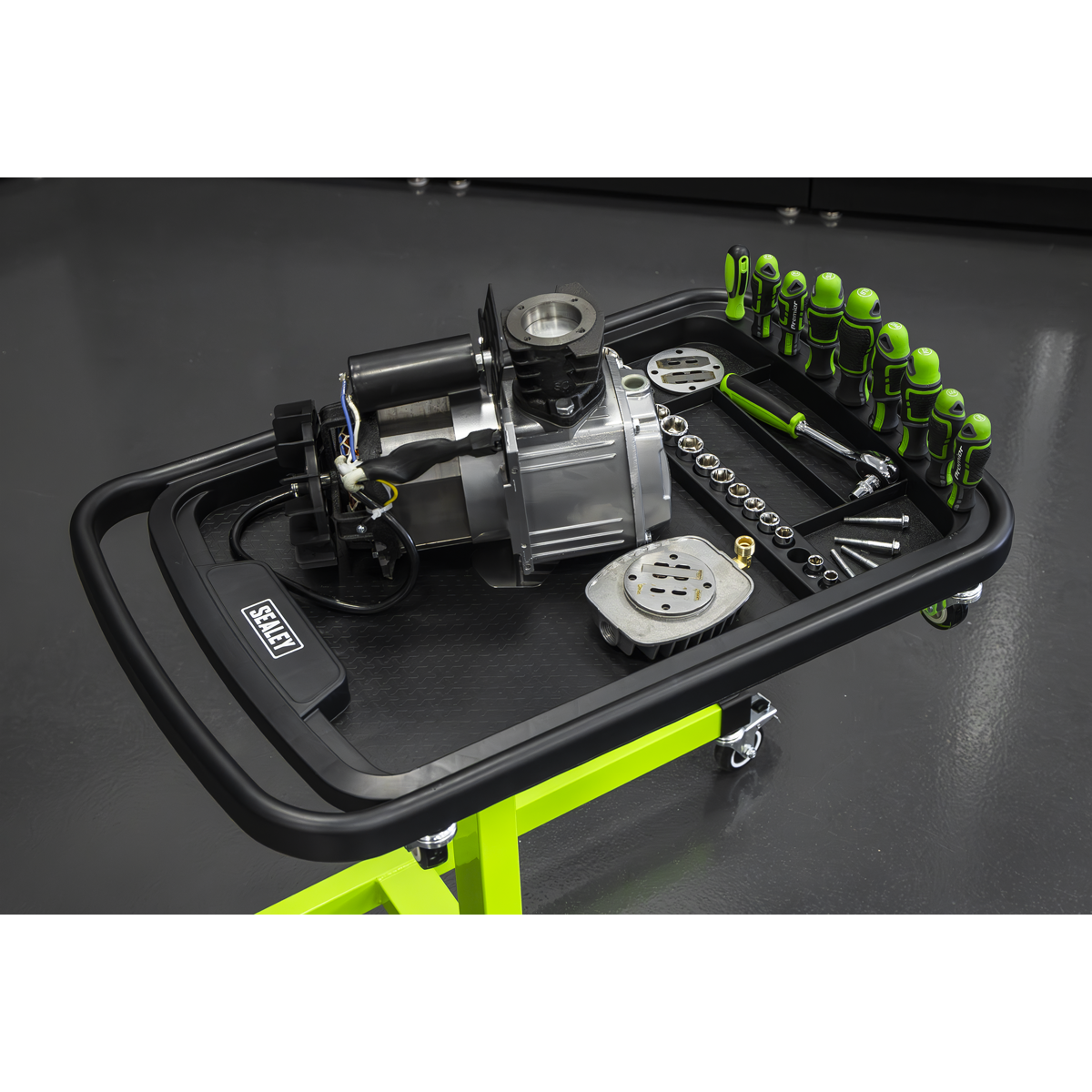Adjustable-Height Mobile Workstation with Removable Top Tray