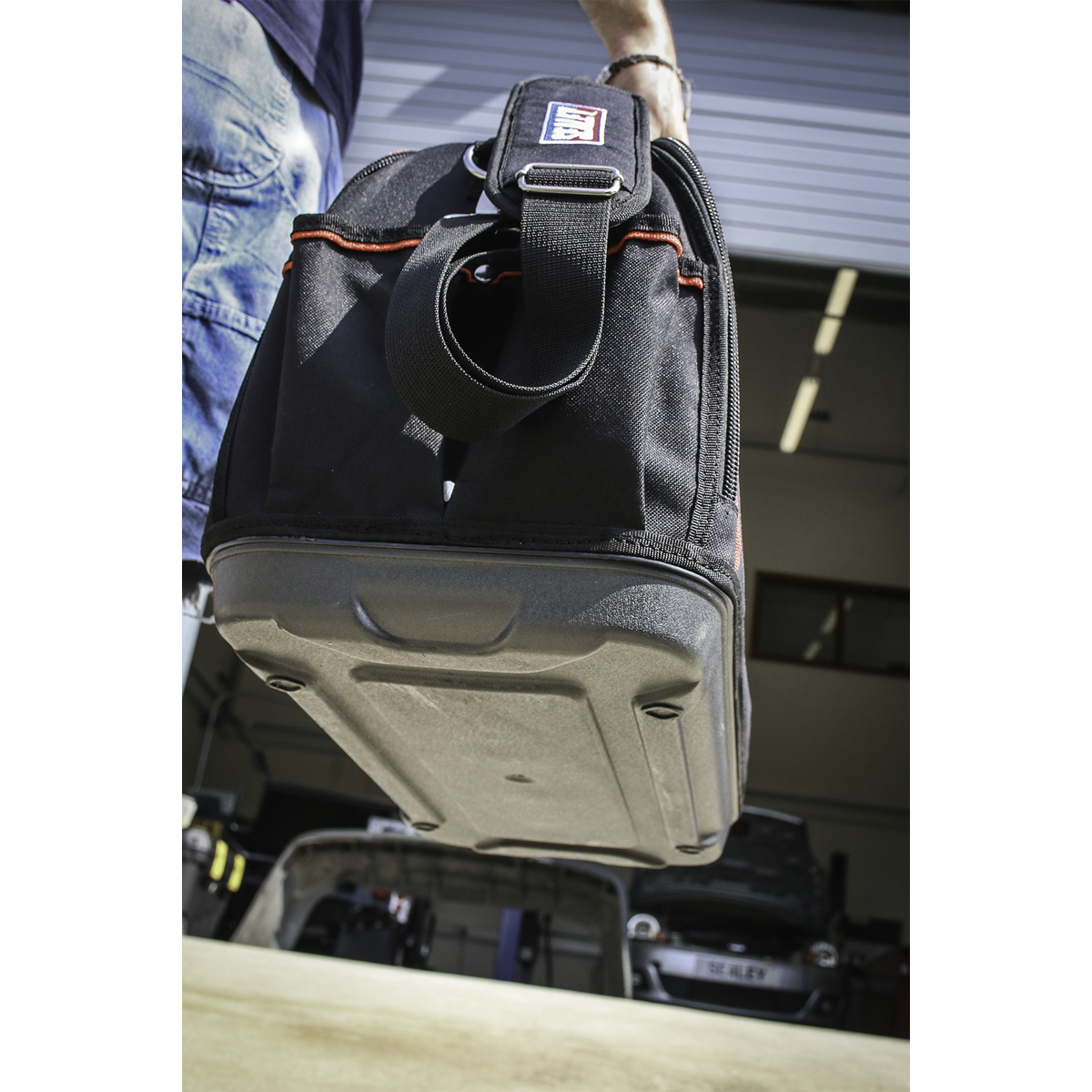 Heavy-Duty Tool Storage Bag with 24 Pockets 500mm