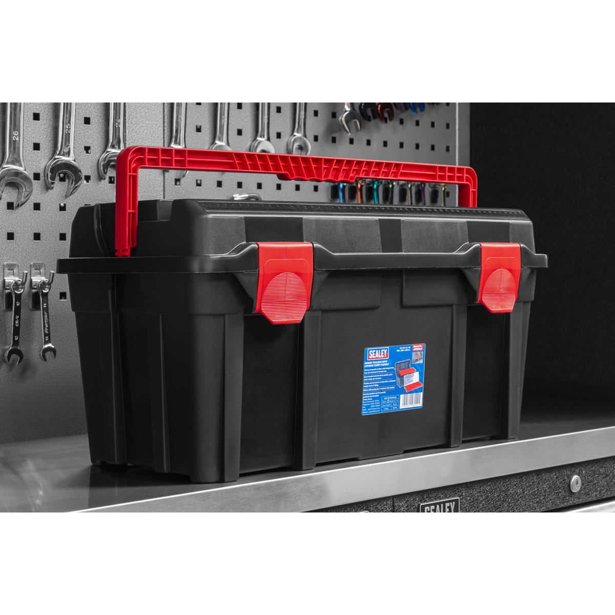 Toolbox with Locking Carry Handle 580mm
