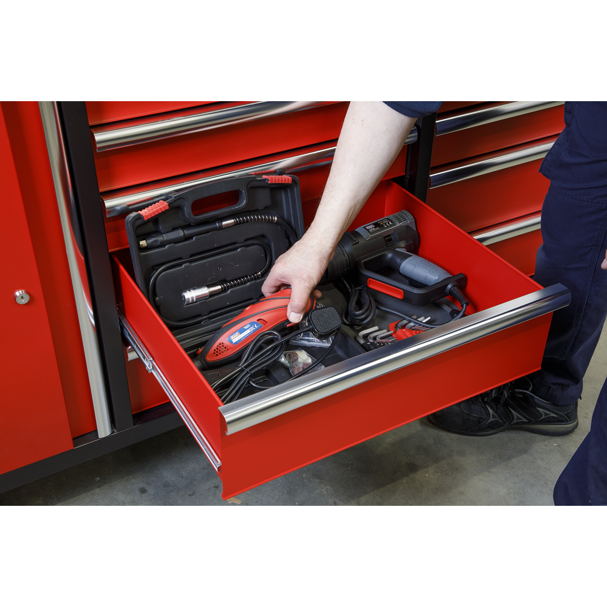 Superline PRO® Mobile Workstation with Backboard 10 Drawer
