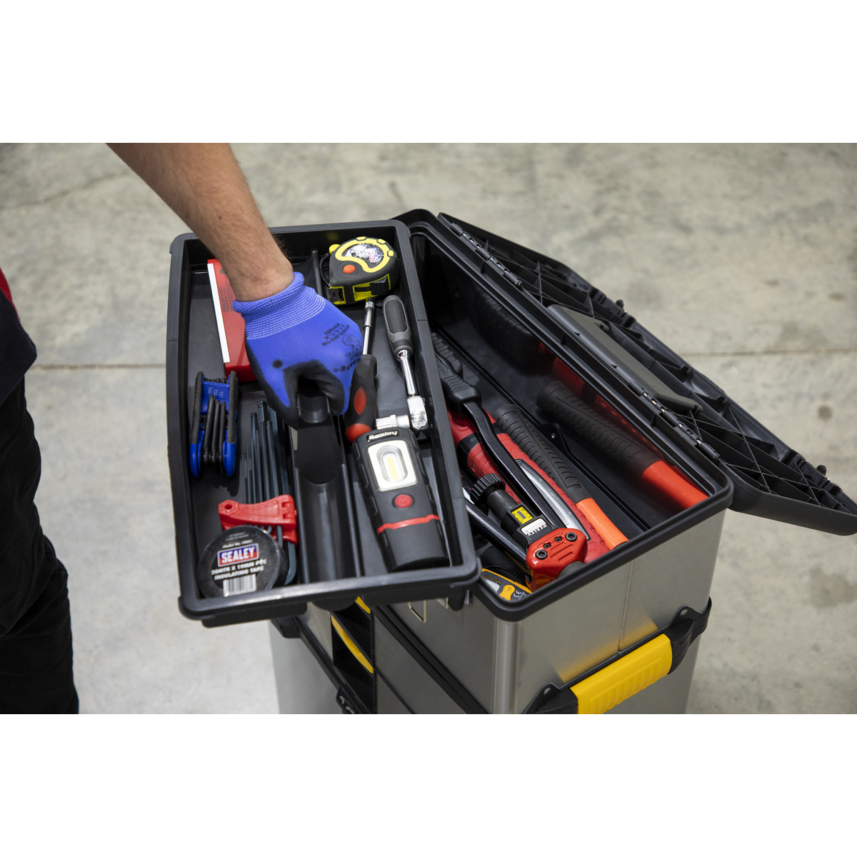 Mobile Stainless Steel/Composite Toolbox with 3 Compartments