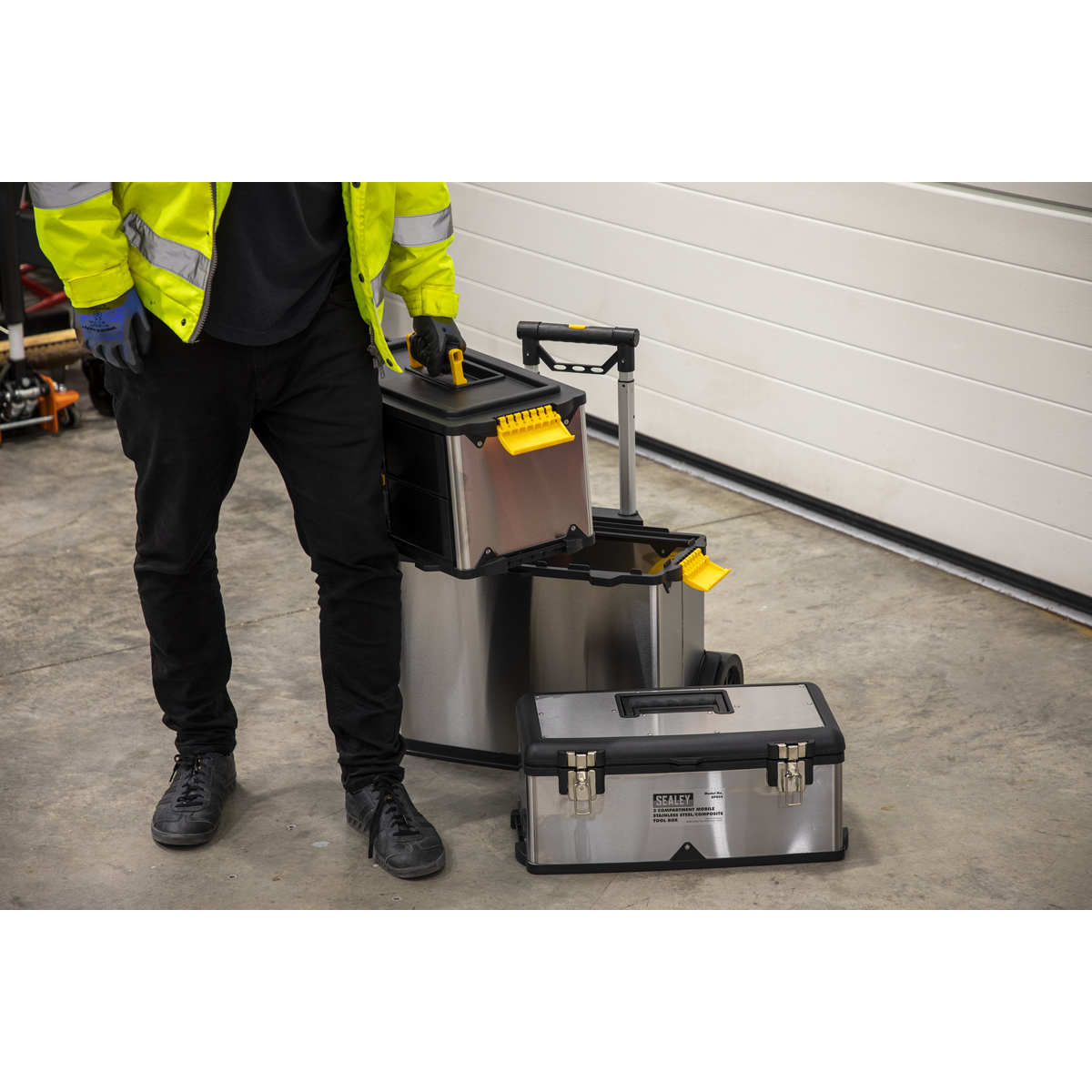 Mobile Stainless Steel/Composite Toolbox with 3 Compartments