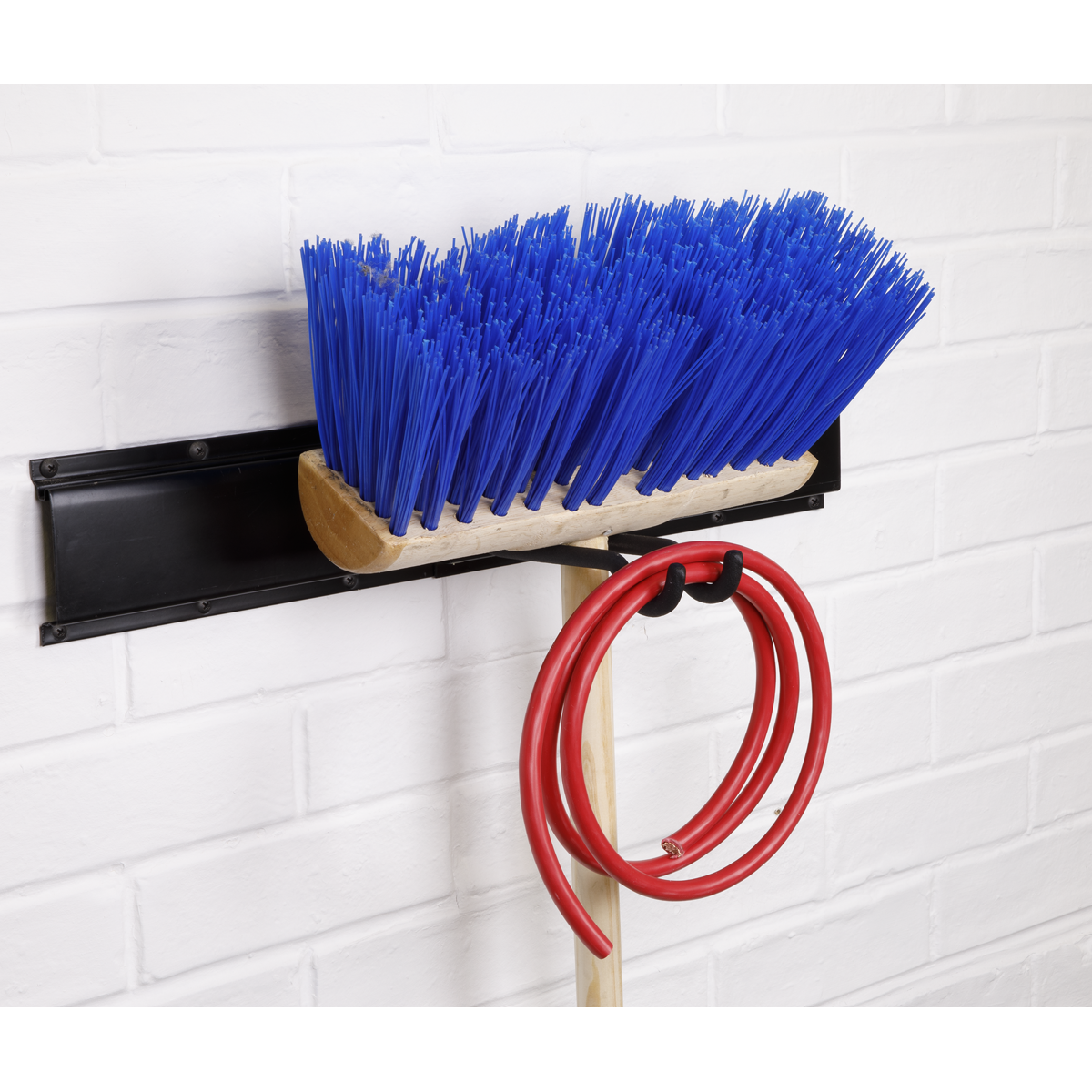 Dual Utility Storage Hook