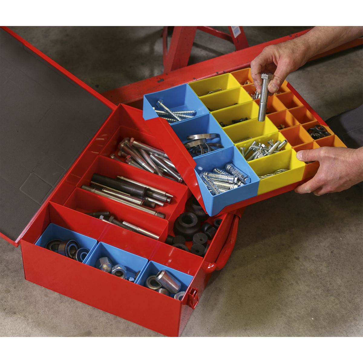 2-Layer Metal Case with 27 Storage Bins