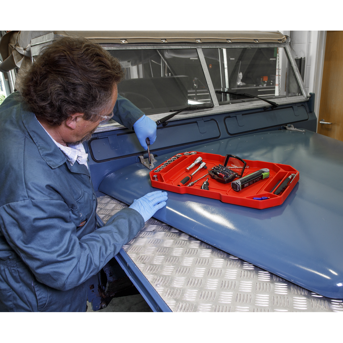 Non-Slip Flexible Tool Tray 590 x 305 x 40mm