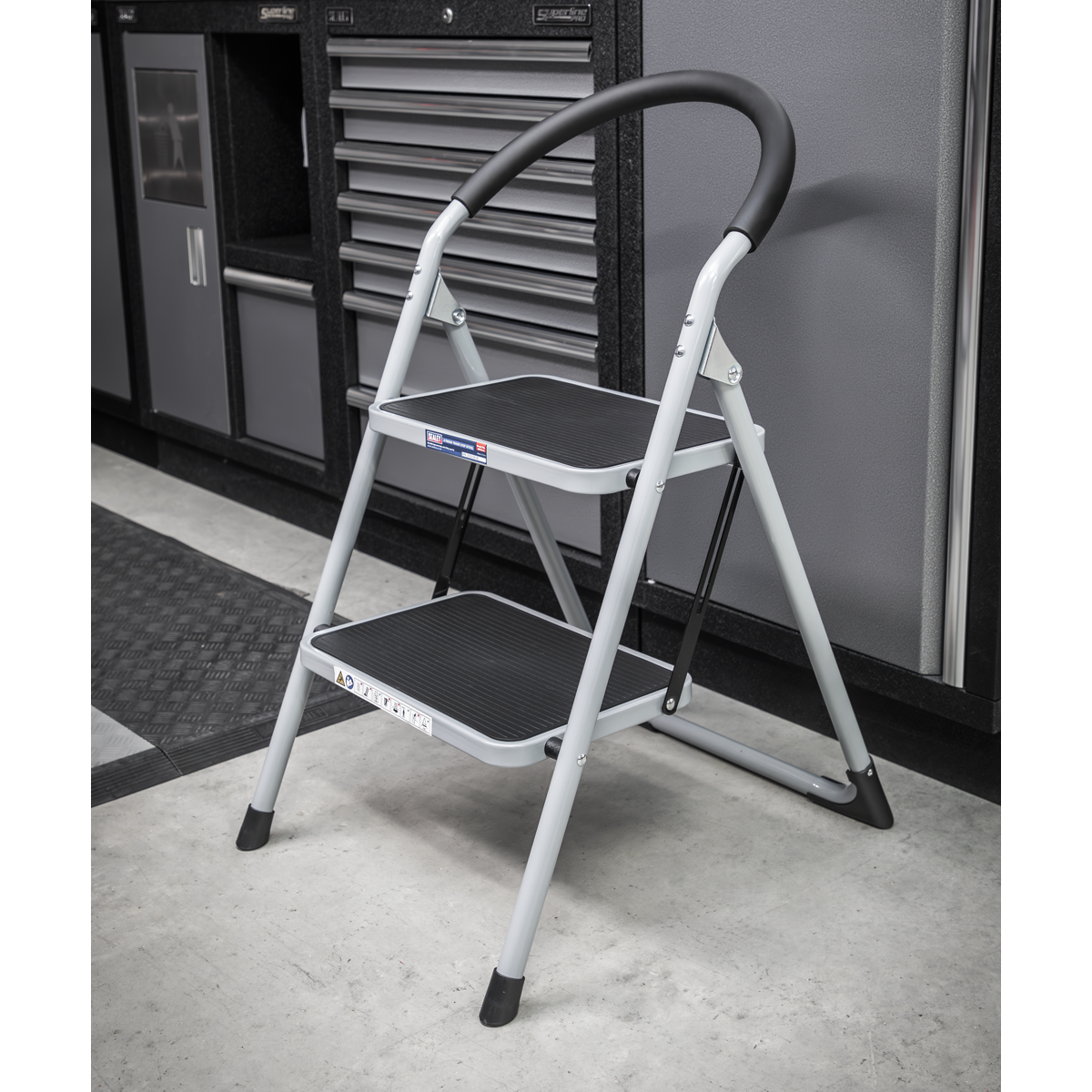 Step Stool 2-Tread 150kg Capacity - BS EN14183