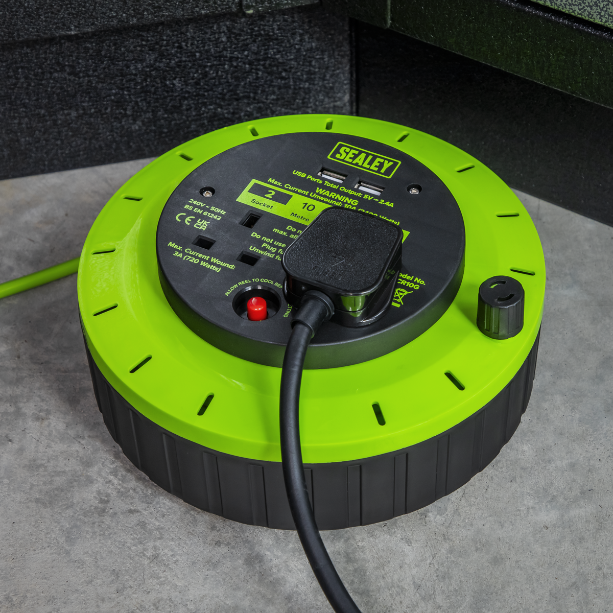 10m Cassette Type Cable Reel with Thermal Trip 2 x 230V & 2 x USB - Hi-Vis Green