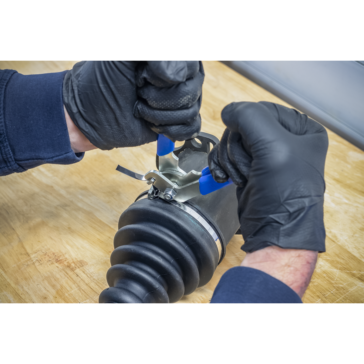 Universal CVJ Boot Clamp Kit