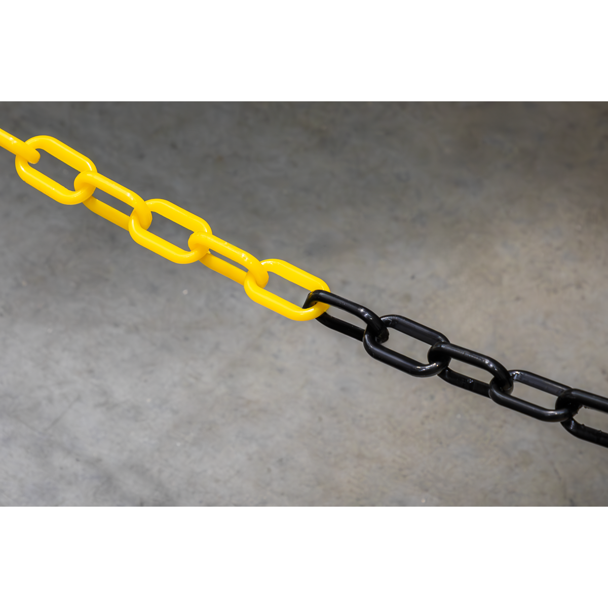 Post & Chain Kit 25m - Black/Yellow