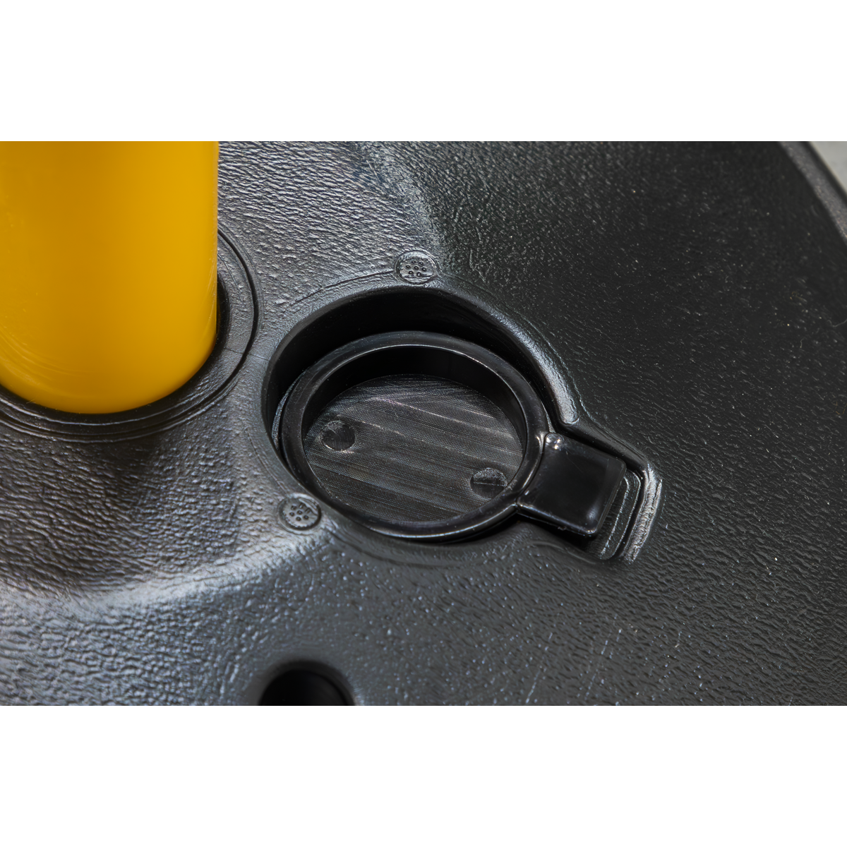Post & Chain Kit 25m - Black/Yellow