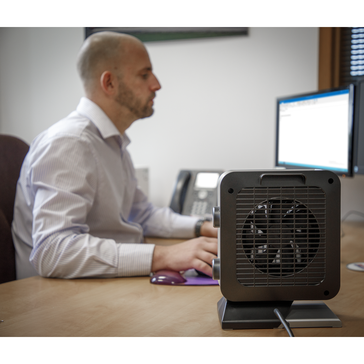 Ceramic Fan Heater with 2 Heat Settings 1400W/230V