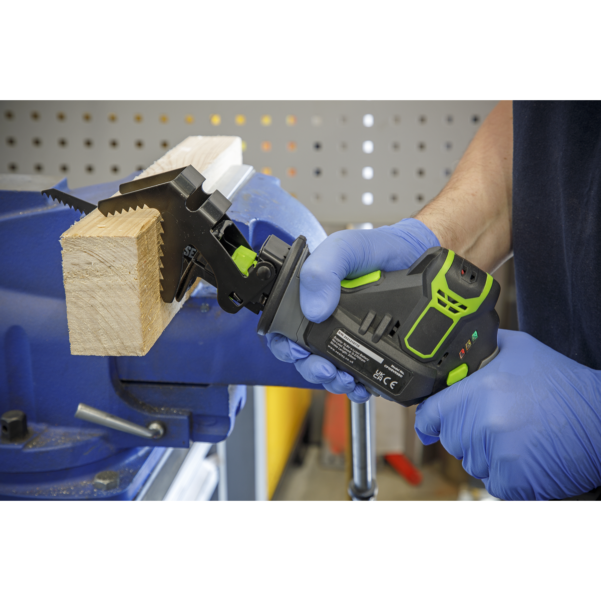 SV10.8 Series Cordless Reciprocating Saw Kit 10.8V 2Ah