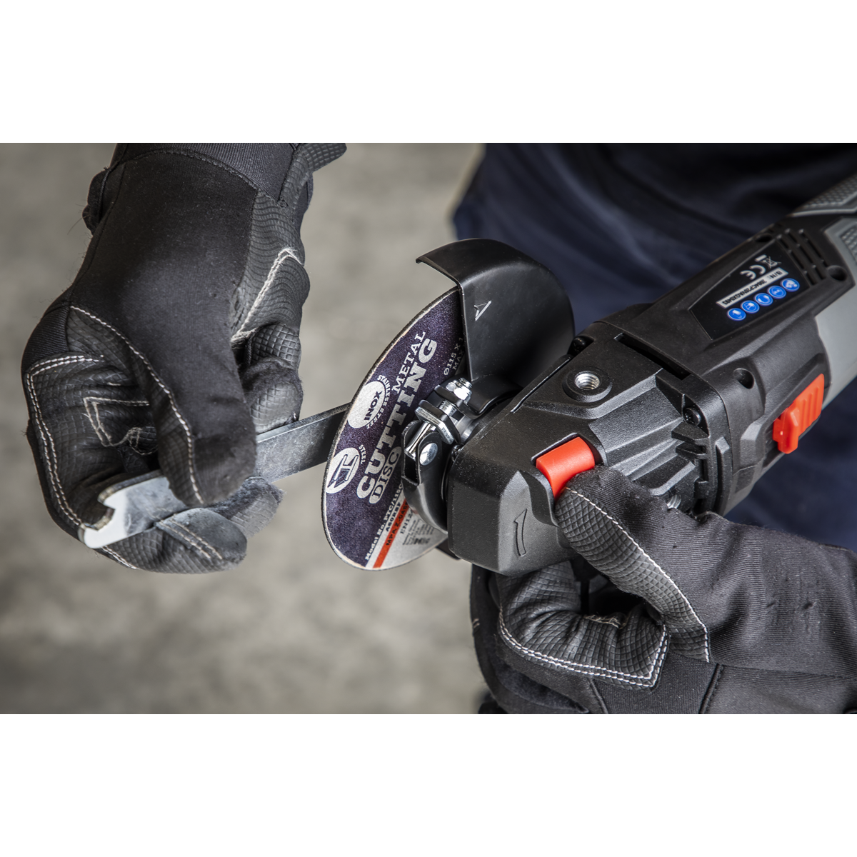 Premier SV20 Series 115mm Brushless Cordless Angle Grinder Kit 20V 4Ah