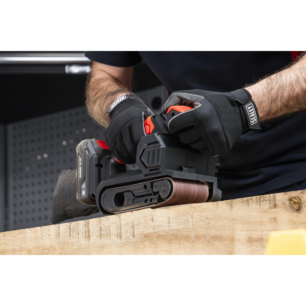 SV20 Series 76mm Cordless Belt Sander 20V - Body Only