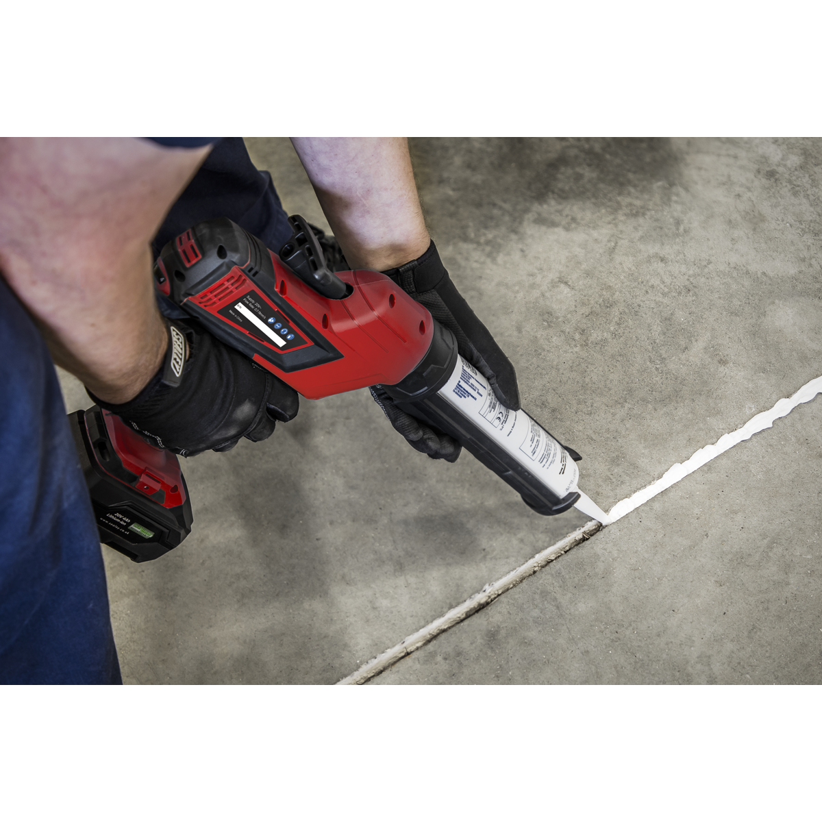 SV20 Series 310ml Cordless Caulking Gun 20V - Body Only
