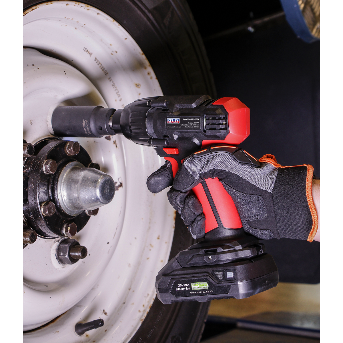 SV20 Series 1/2"Sq Drive Impact Wrench 20V - Body Only