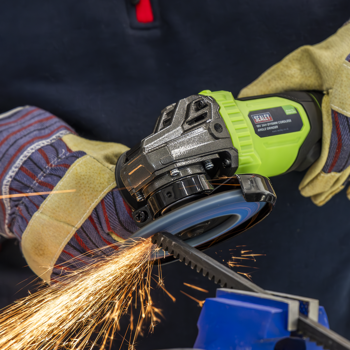 18V 3Ah 115mm Cordless Angle Grinder - Green