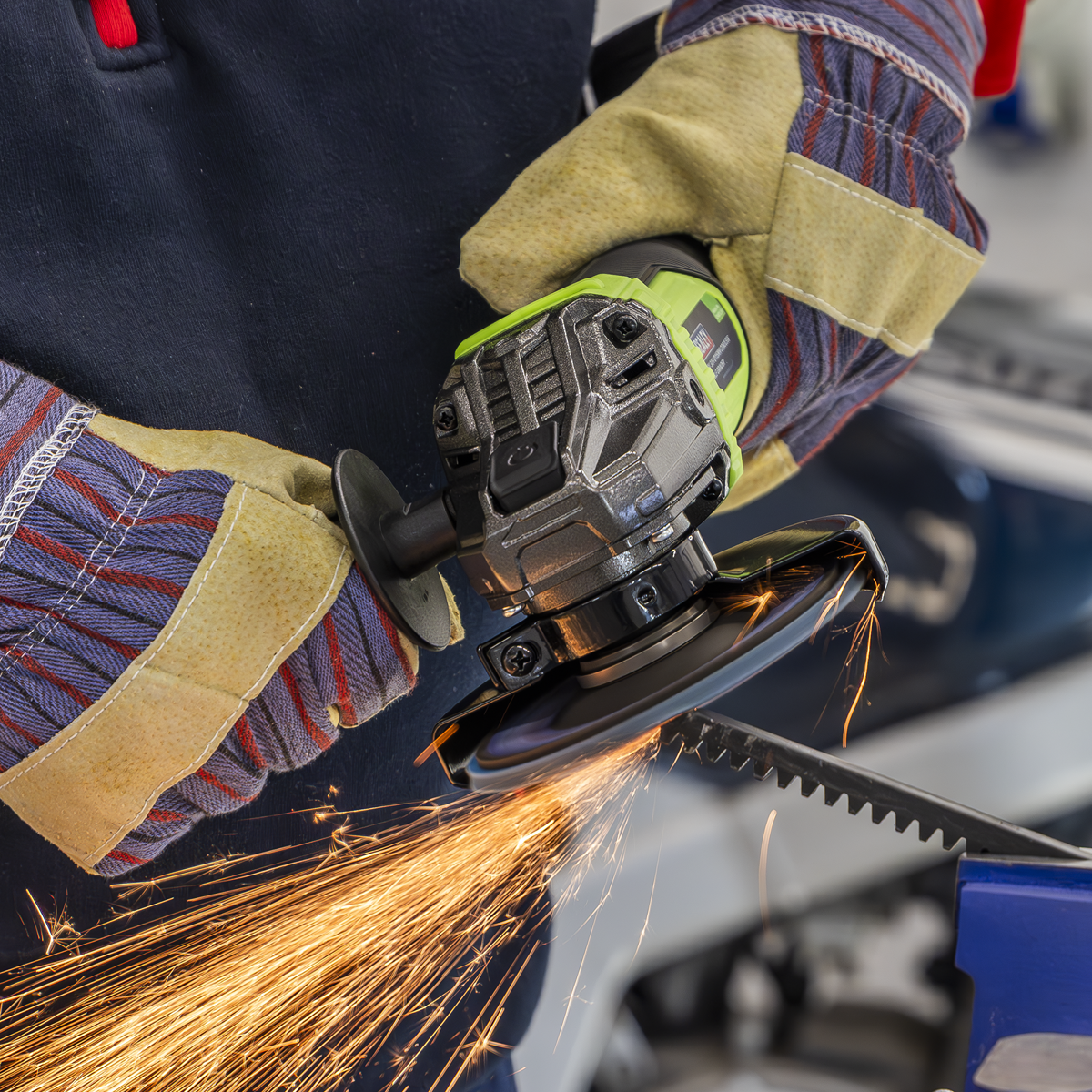 18V 3Ah 115mm Cordless Angle Grinder - Green