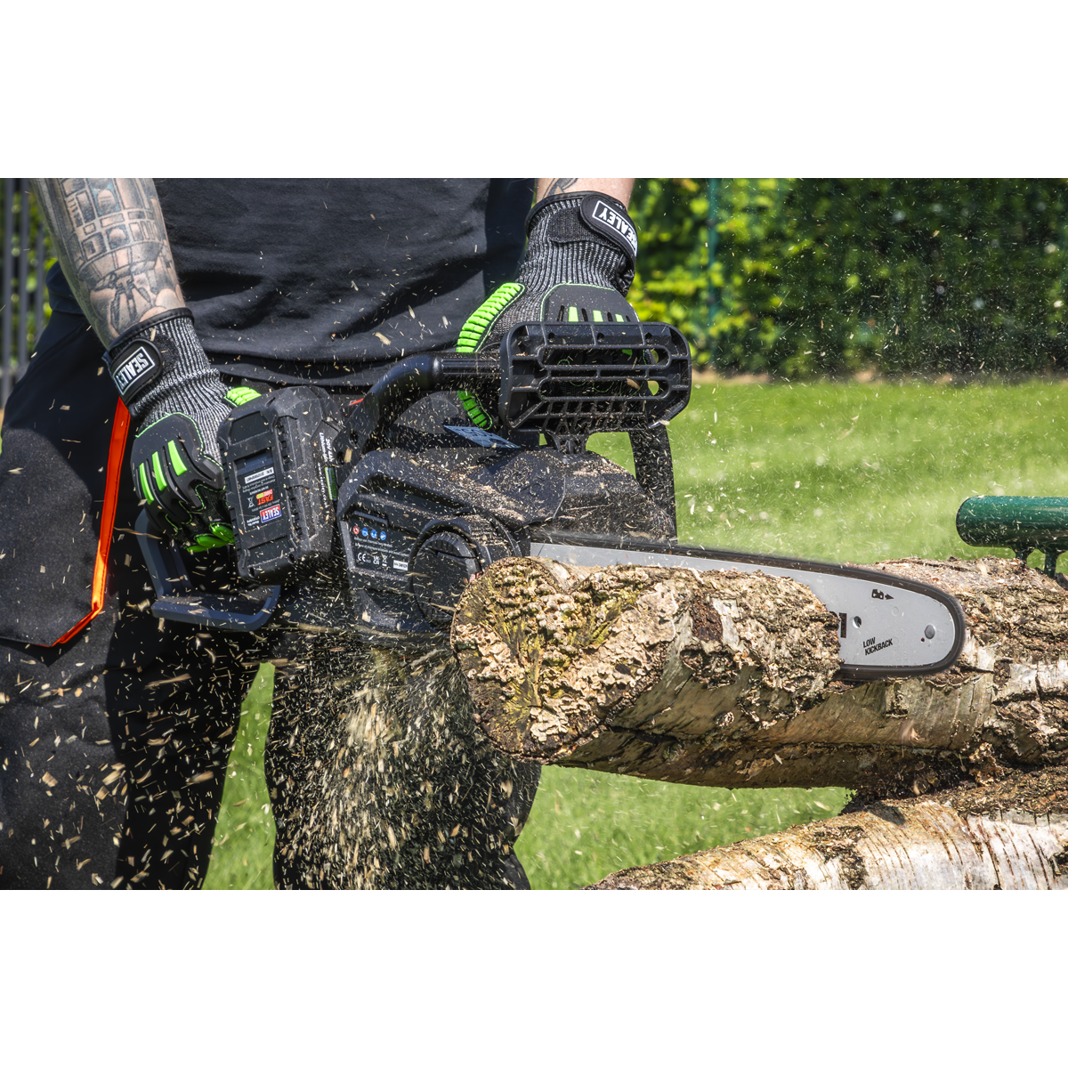SV20 Series 35cm Chainsaw 40V - Body Only