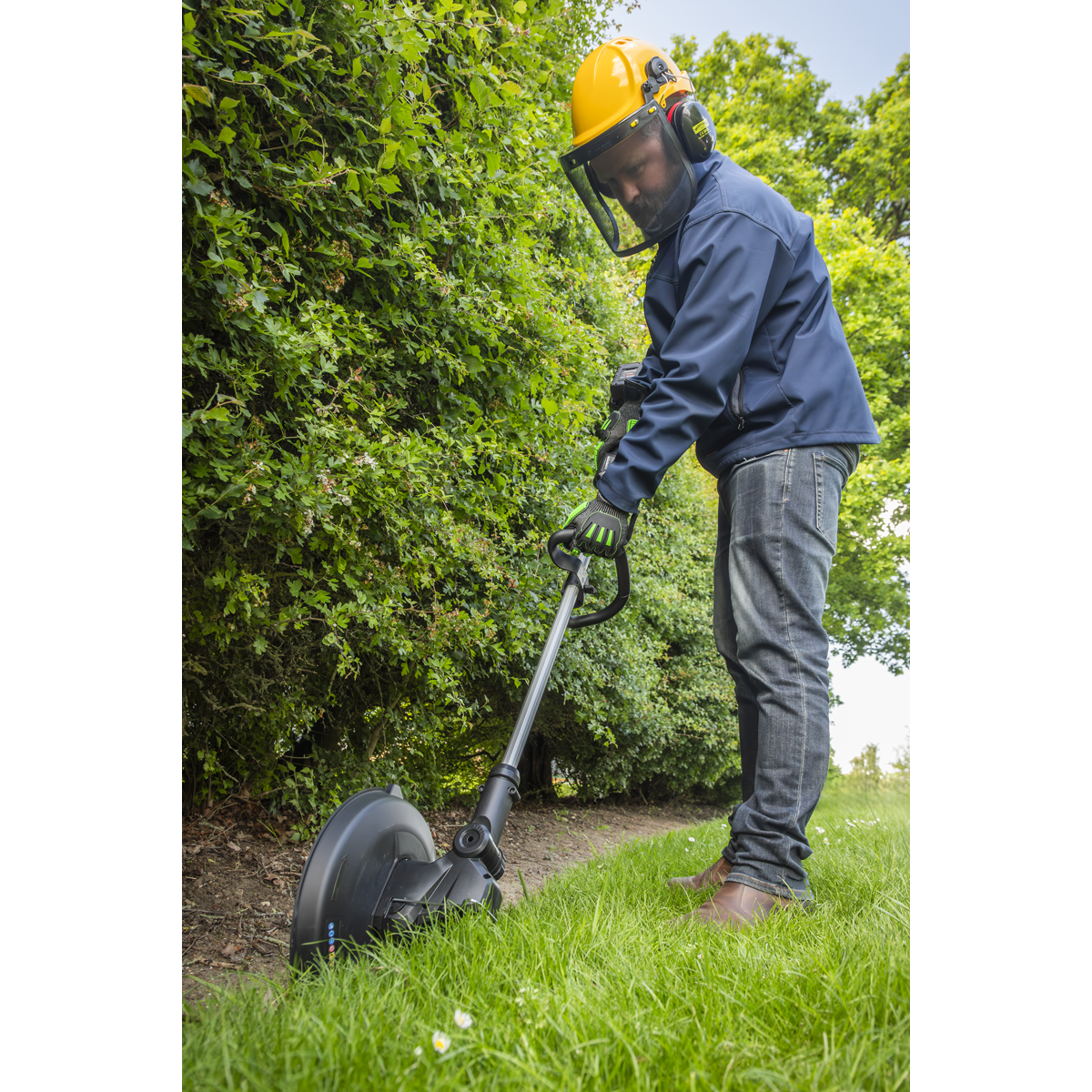 Grass Trimmer Kit 40V 4Ah SV20 Series 30cm