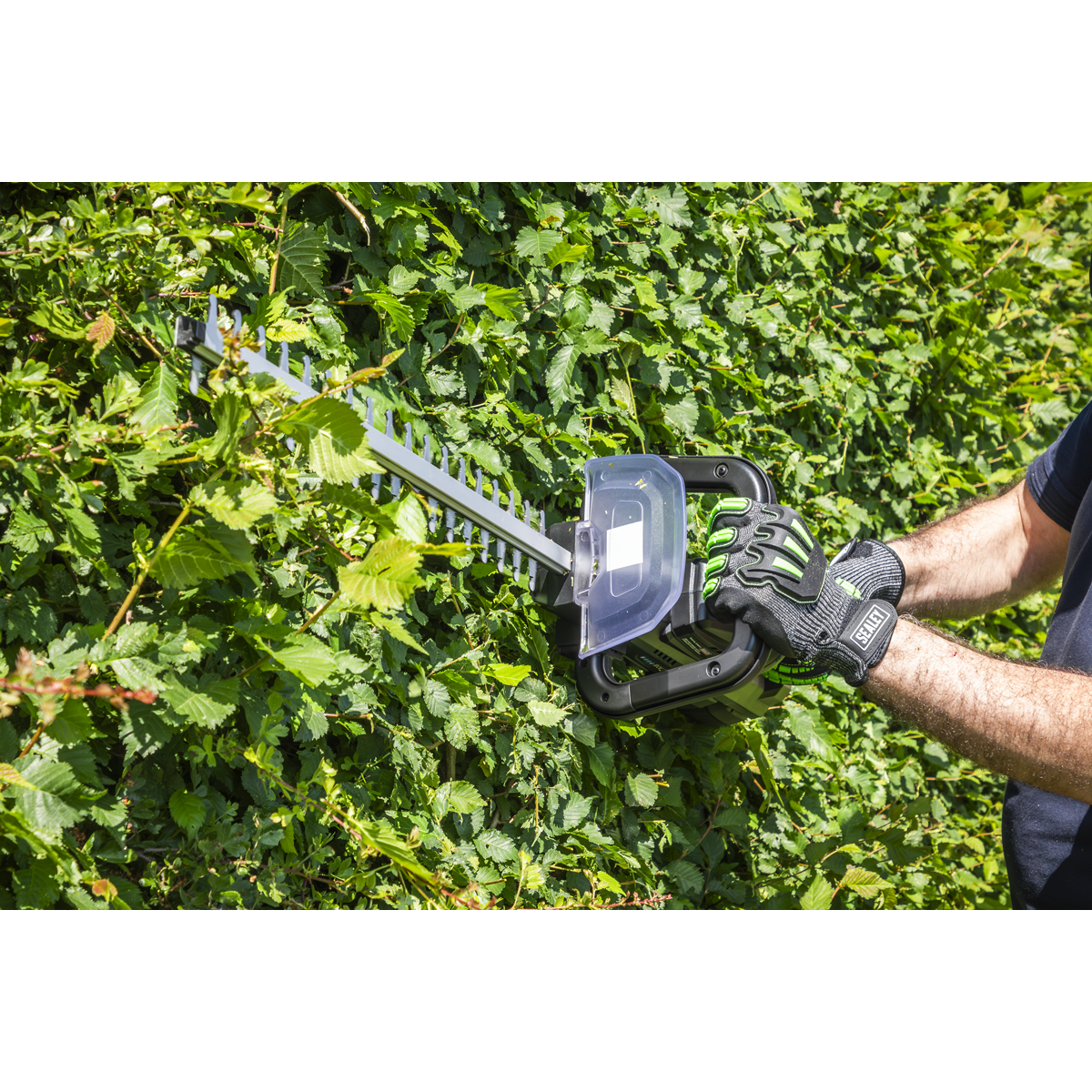 SV20 Series 52cm Hedge Trimmer 40V - Body Only
